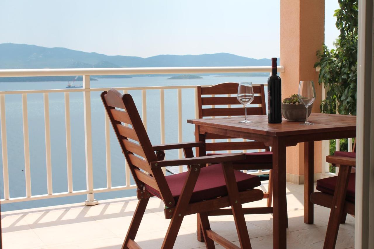 Appartement Bella Vista à Komarna Extérieur photo
