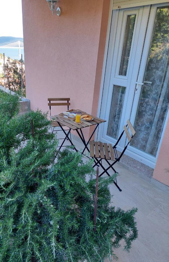 Appartement Bella Vista à Komarna Extérieur photo
